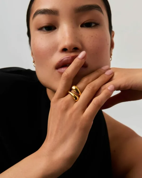 Jewellery-Missoma Savi Sculptural Crossover Ring in Gold