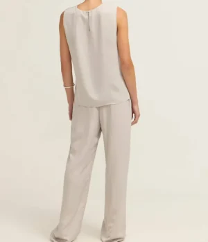 Tops-Theory Straight Shell Silk Top in Platinum